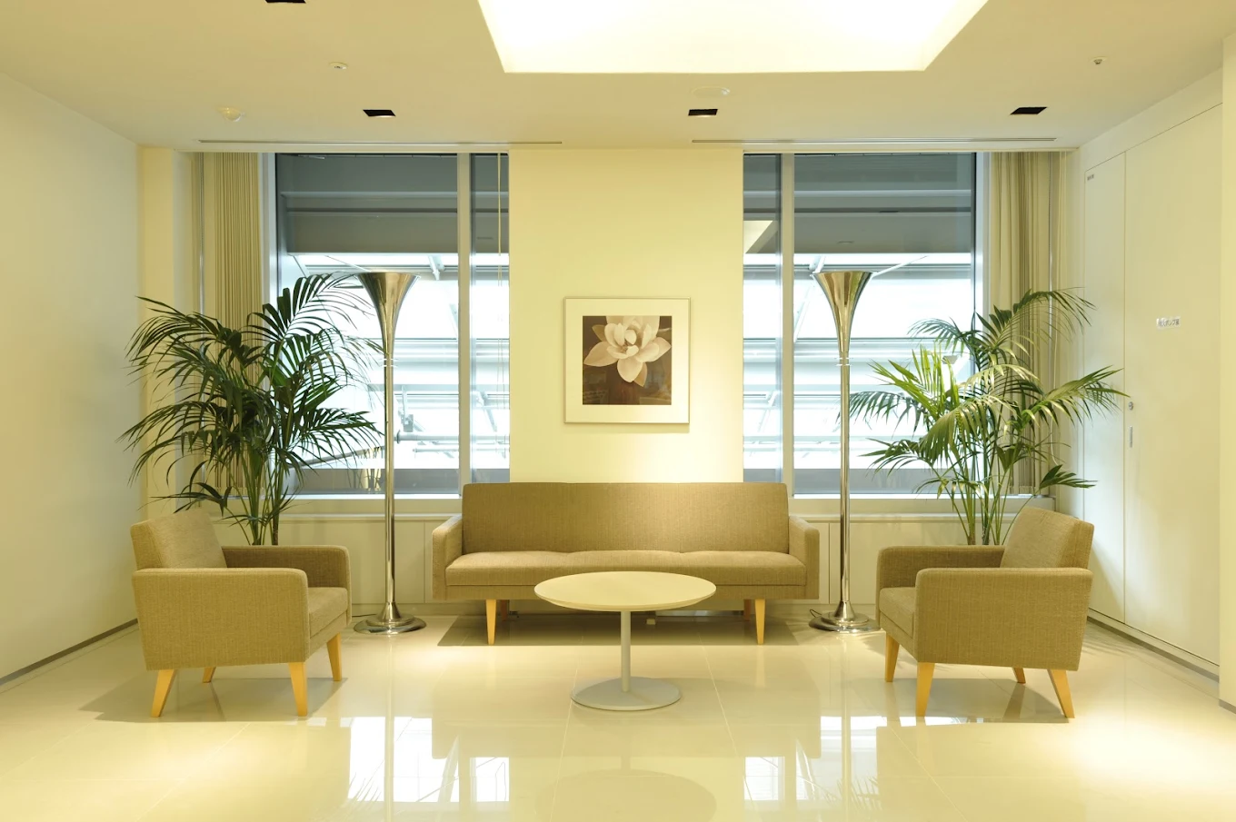 Sugiyama Ob-Gyn Clinic Marunouchi